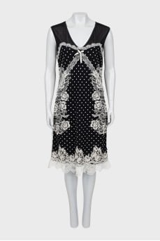 Bodycon dress with lace inserts