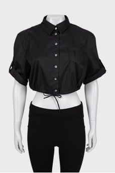 Black cropped shirt