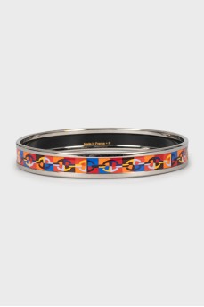 Silver bracelet with a pattern