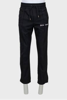 Men's sports trousers with stitched creases