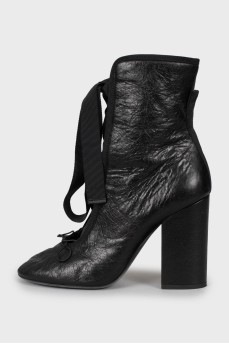 Block heel tie ankle boots