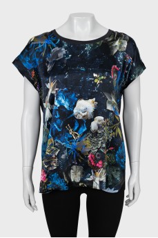 Silk T-shirt in a bright print