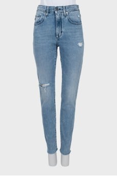 Ripped skinny jeans