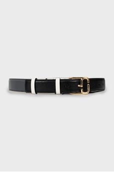 Two-tone belt with tag