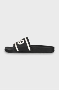 Men's flip-flops with brand logo