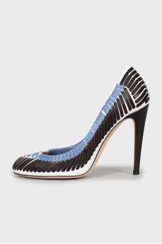 Woven leather shoes