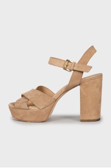 Open toe suede sandals
