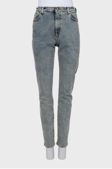 High-waisted slim fit jeans