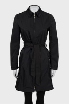 Fitted coat with collar