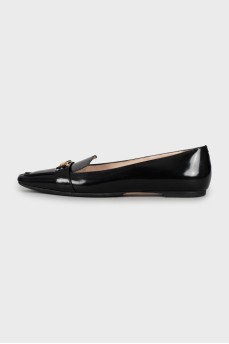 Leather ballerinas with almond toe