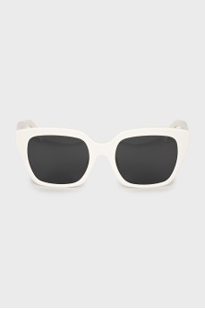 White sunglasses