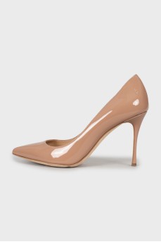 Patent leather high heels