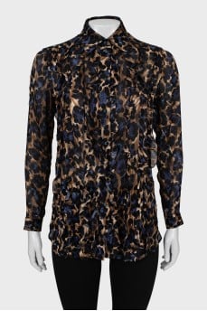 Silk blouse in animal print