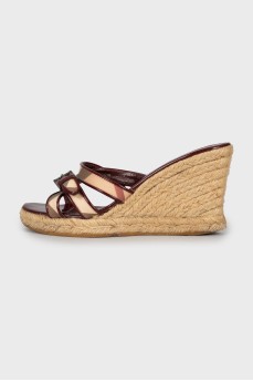 Lacquer sandals with woven wedge heel