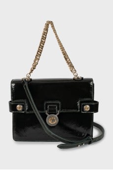 Lacquered bag with contrasting stitching