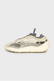 Men's Yeezy 700 V3 sneakers