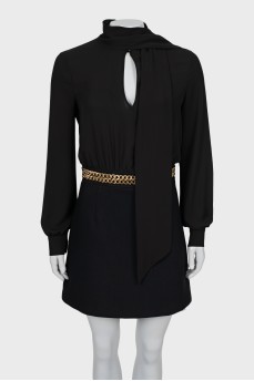Dress decorated with gold chain