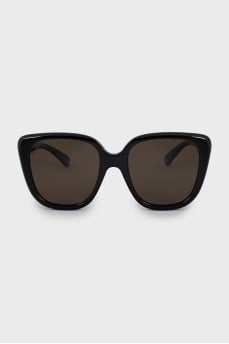 Black cat eye sunglasses