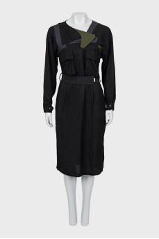 Fitted dress with patch pockets