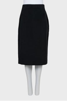 Black straight skirt