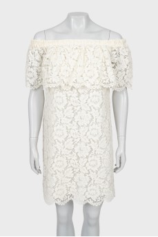 Off shoulder lace dress