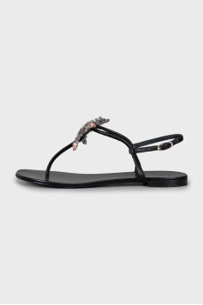 Leather sandals with multi-colored decor