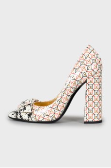 Printed patent leather shoes