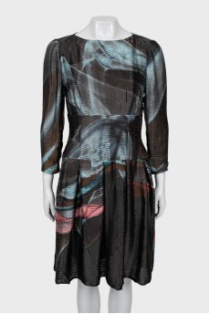 Fitted dress in abstract print