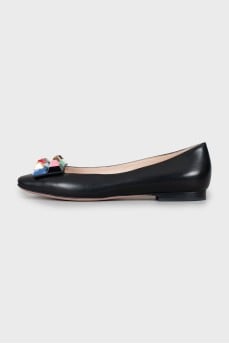 Leather ballet shoes with multi-colored decor