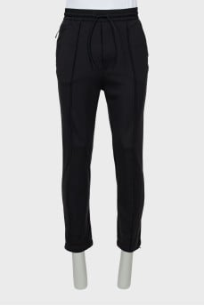 Men's sports trousers with stitched creases