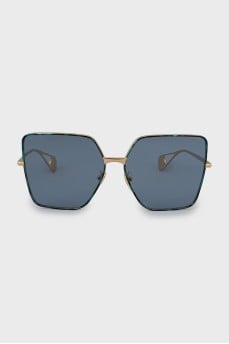 Sunglasses with gold frames