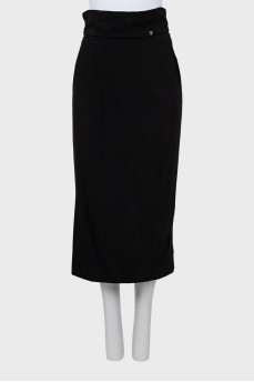 Pencil skirt with pockets