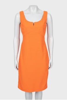 Fitted dress with textured pattern