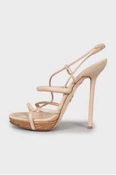 Leather sandals with thin straps
