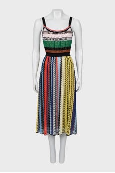 Knitted sundress of combined color
