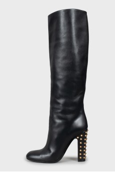 Leather boots with studded heels