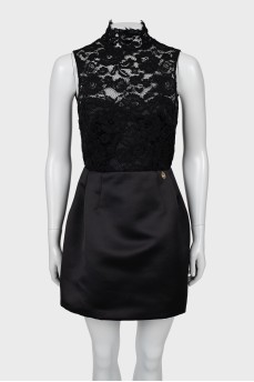 Fitted dress with lace top