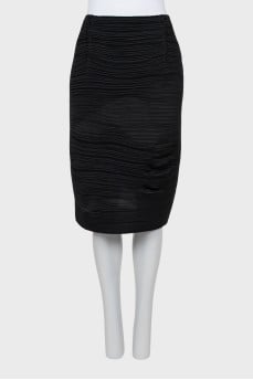 Fitted pleated skirt