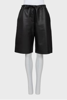 Leather Bermuda shorts with tag