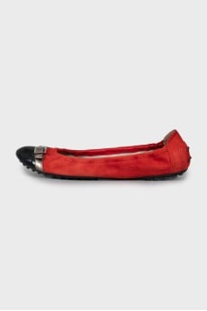 Suede ballerinas with patent toe