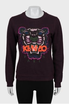 Purple sweatshirt with embroidered print