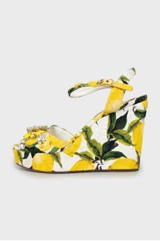 Textile sandals in a bright print