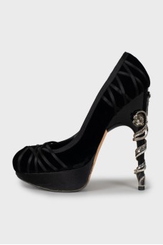 Textile shoes with weave