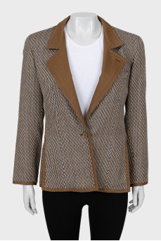 Printed jacket with side slits