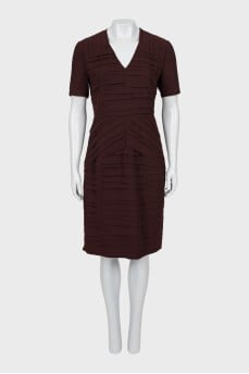 Brown dress with short sleeves
