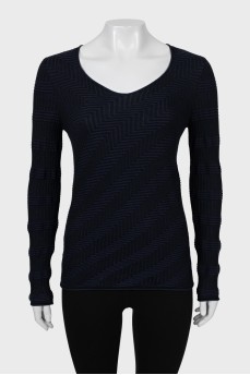 Textured jumper with a deep neckline