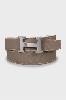 Reversible belt with silver logo