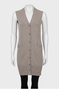 Cashmere vest with buttons