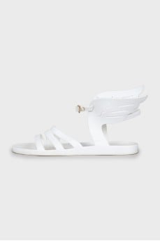 Rubber sandals with wings