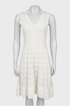 White knitted sleeveless dress